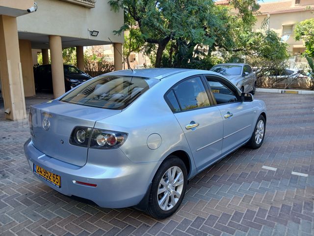 מודעת רכב מאזדה 3 2