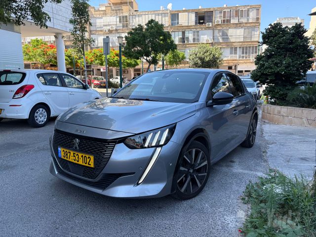 פיג'ו 208