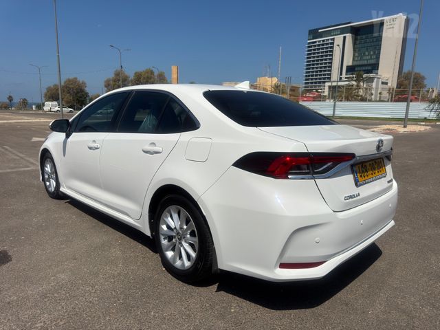 טויוטה קורולה
