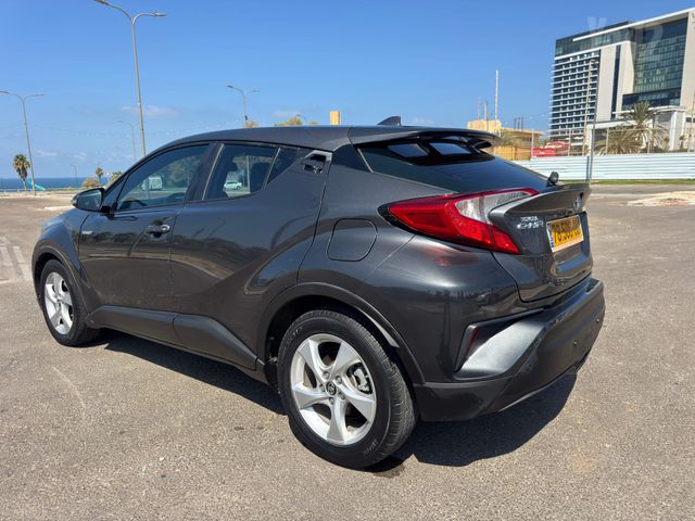 טויוטה C-HR