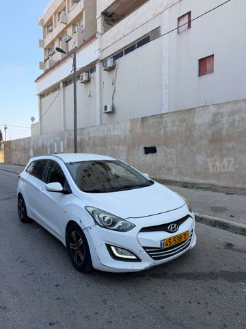 יונדאי i30