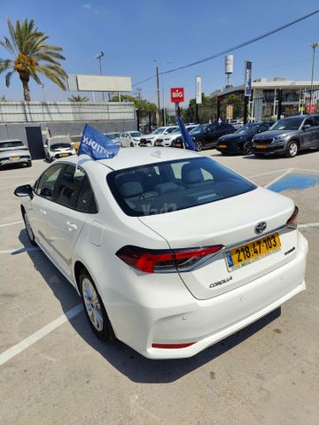 טויוטה קורולה