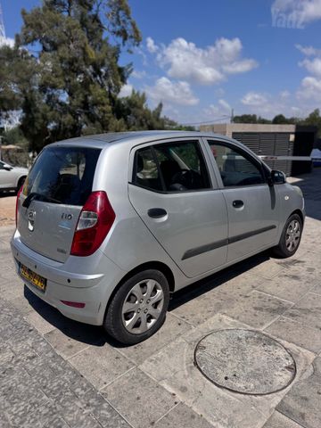 יונדאי i10