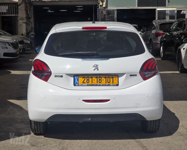פיג'ו 208