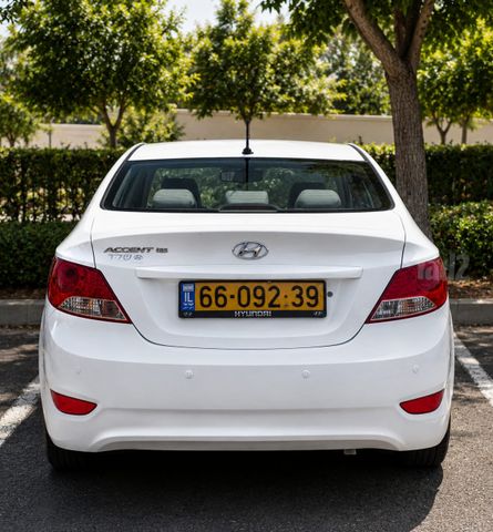 יונדאי אקסנט i25