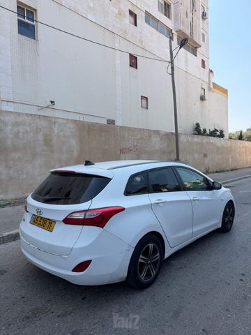 יונדאי i30