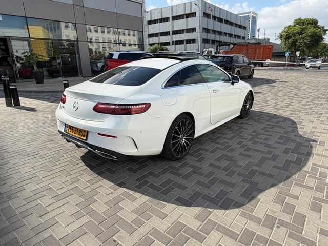 מודעת רכב מרצדס-בנץ E-class