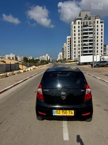 יונדאי i10