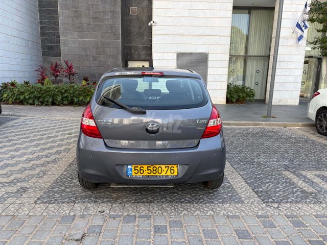 יונדאי i20