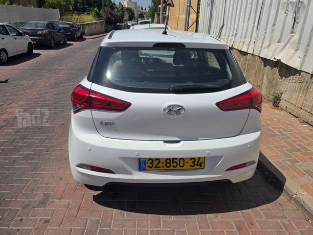 יונדאי i20