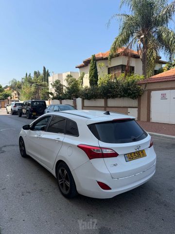 יונדאי i30