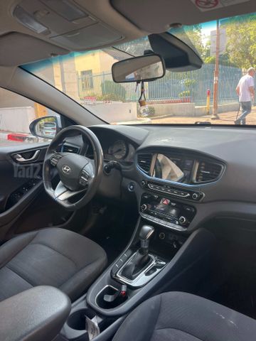 יונדאי איוניק