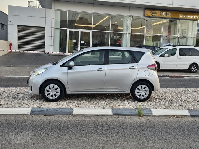 טויוטה ורסו-S