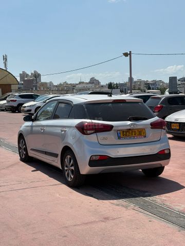יונדאי i20