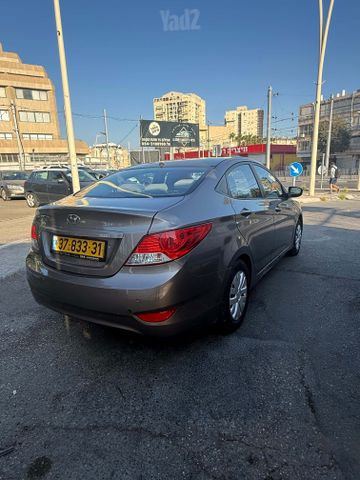 יונדאי אקסנט i25