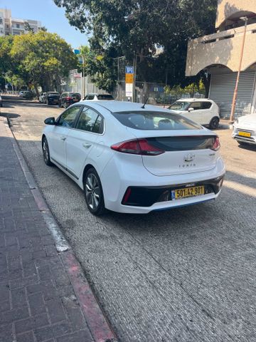 יונדאי איוניק