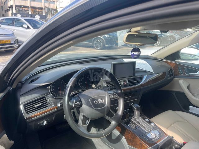 אאודי A6