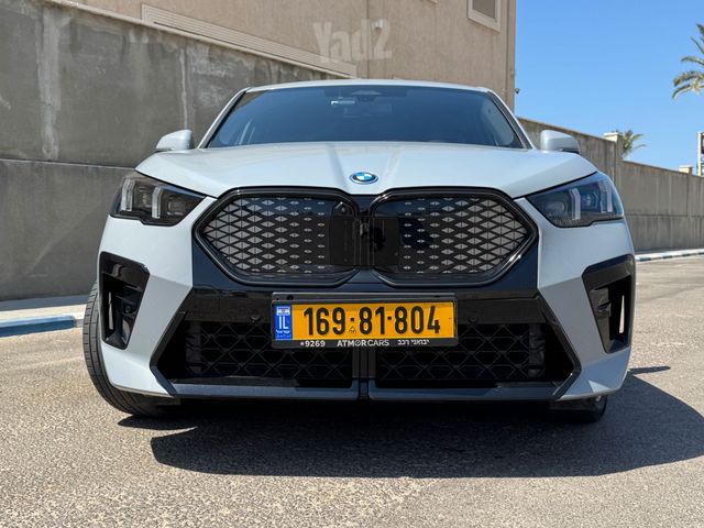 מודעת רכב ב מ וו iX2 2
