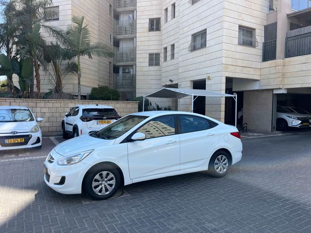 יונדאי אקסנט i25