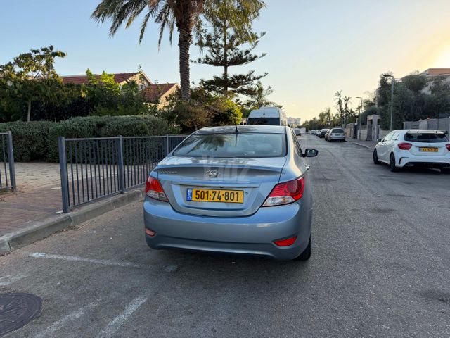 יונדאי אקסנט i25