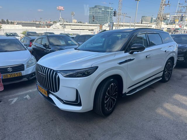 ג'אקו J8