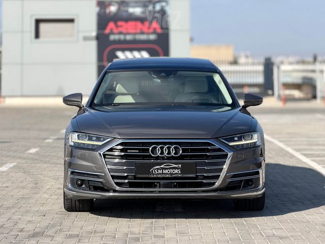 אאודי A8