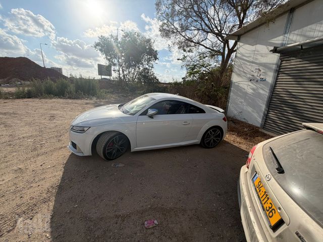 אאודי TT
