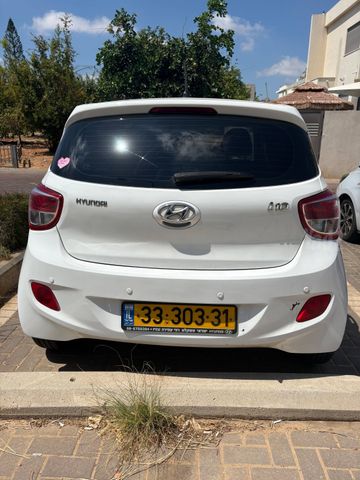יונדאי i10