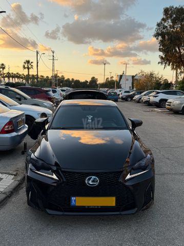 מודעת רכב לקסוס IS