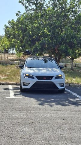 מודעת רכב סיאט לאון