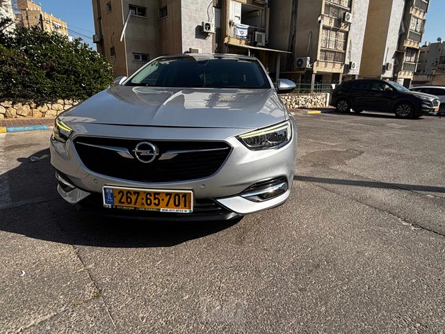 אופל אינסיגניה
