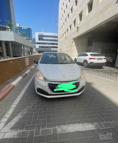 פיג'ו 208