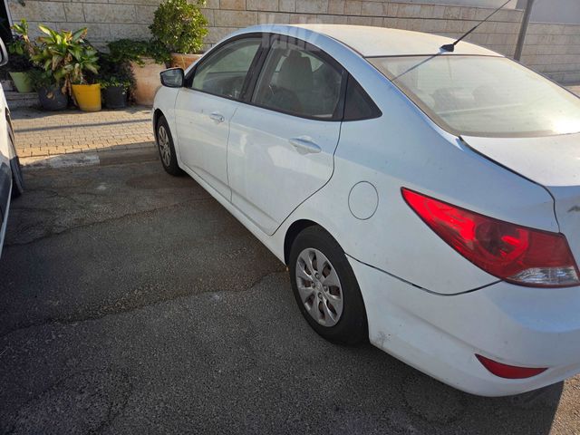 יונדאי אקסנט i25