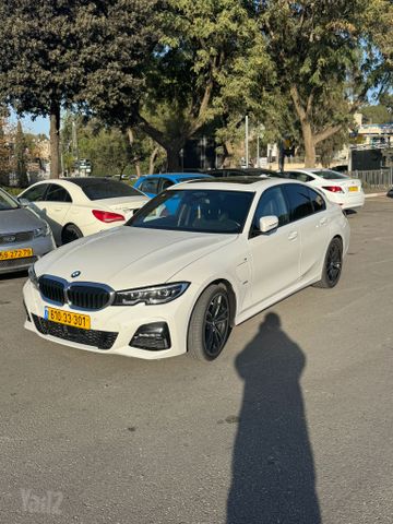 מודעת רכב ב מ וו סדרה 3