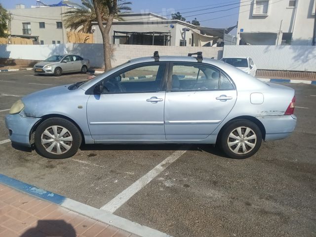 טויוטה קורולה