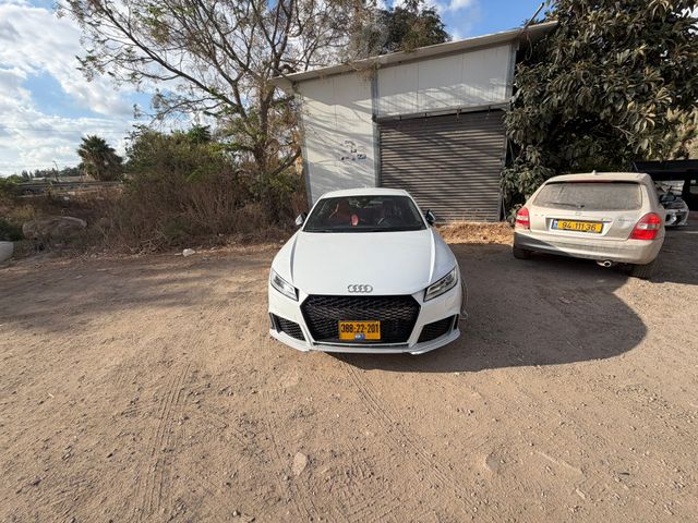 אאודי TT