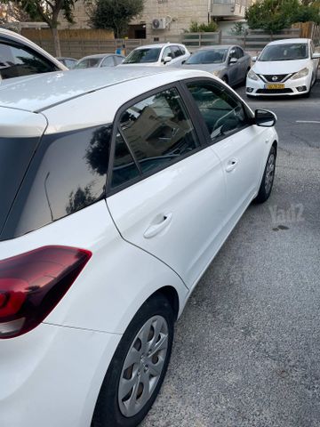 יונדאי i20