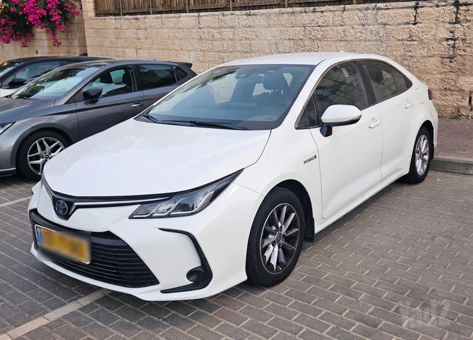טויוטה קורולה