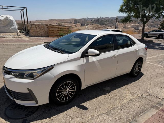טויוטה קורולה