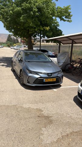 טויוטה קורולה