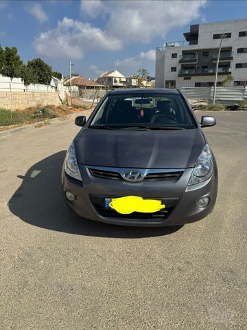 יונדאי i20