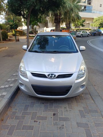 מודעת רכב יונדאי i20