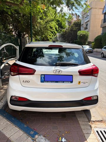 יונדאי i20
