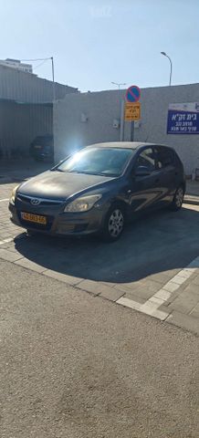 יונדאי i30