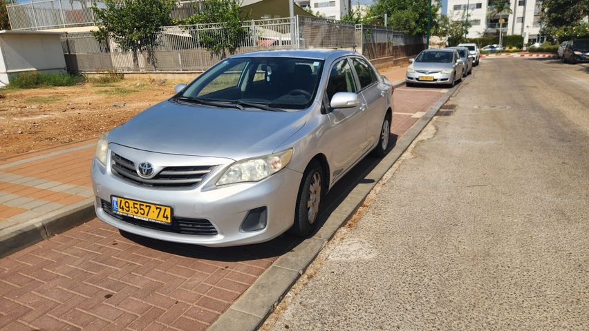 מודעת רכב טויוטה קורולה