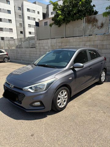 מודעת רכב יונדאי i20