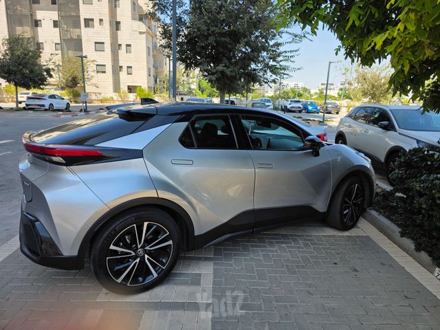 טויוטה C-HR