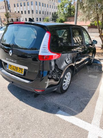 רנו סניק