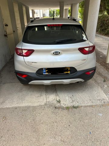 קיה סטוניק
