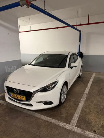 מאזדה 3